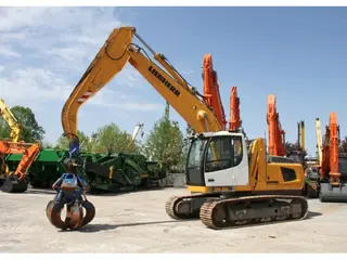 Liebherr R 906 LC Litronic — Umschlagbagger — gebraucht kaufen | 123Machinery