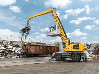 Liebherr LH 50M Litronic — Umschlagbagger — gebraucht kaufen | 123Machinery