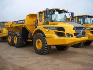 Volvo A25G — Knickgelenkte Dumper — gebraucht kaufen | 123Machinery