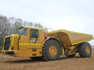 Cat AD45 — Knickgelenkte Dumper — neu kaufen | 123Machinery