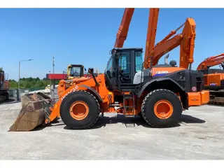 Hitachi ZW250-6 — Radlader — gebraucht kaufen | 123Machinery