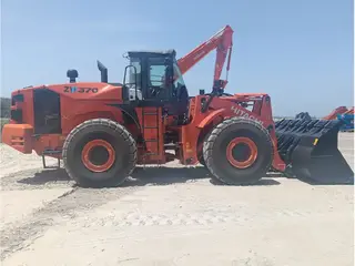 Hitachi ZW370-5A — Foto 2