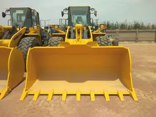 Komatsu WA470-6 — Foto 3