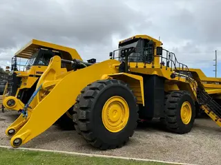 Komatsu WA900-8R — Radlader — neu kaufen | 123Machinery