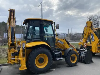 JCB 3CX Sitemaster Plus — Baggerlader — neu kaufen | 123Machinery