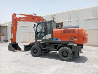 Hitachi ZX210W-5A — Foto 3
