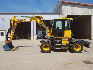 JCB HydraDig 110W — Mobilbagger — gebraucht kaufen | 123Machinery