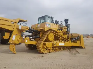 Cat D10 T2 — Foto 2