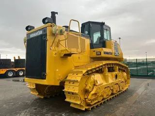 Komatsu D 375 A-6R — Planierraupen — neu kaufen | 123Machinery