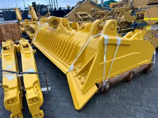 Komatsu D 375 A-6R — Foto 10
