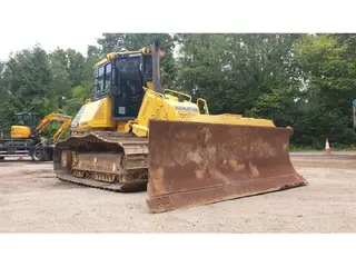 Komatsu D61 PX-23 — Foto 2