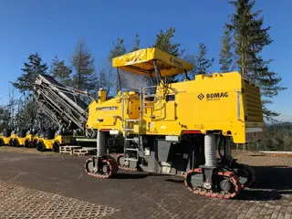 BOMAG BM 1300-30 — Asphaltfräsen — neu kaufen | 123Machinery