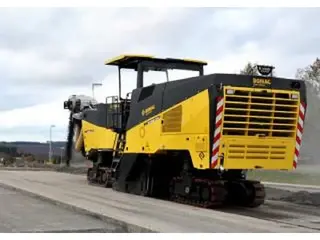 BOMAG BM 2200-75 — Asphaltfräsen — gebraucht kaufen | 123Machinery