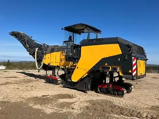BOMAG BM 2000/65 — Asphaltfräsen — gebraucht kaufen | 123Machinery