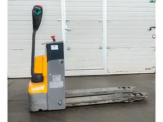 Jungheinrich EJE M13 Li-Ion (4pc in stock) — Elektrohubwagen — gebraucht kaufen | 123Machinery