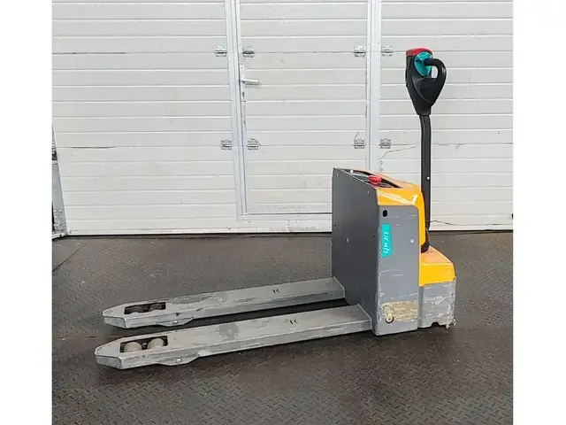 Jungheinrich EJE M13 2021y (5pc in stock) — Elektrohubwagen — gebraucht kaufen | 123Machinery