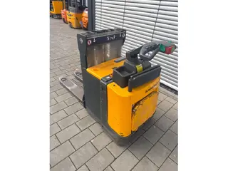 Jungheinrich ERD 220 --> Batterie aus 2019! — Foto 4