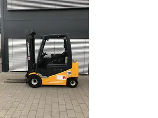 Jungheinrich EFG 425K — Elektrostapler — gebraucht kaufen | 123Machinery