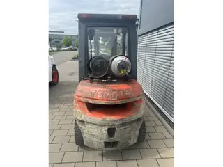Toyota 02-7FGF30 — Foto 6