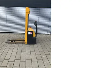 Jungheinrich EJC 112 — Hochhubwagen — gebraucht kaufen | 123Machinery