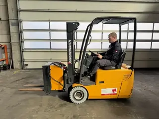 Jungheinrich EFG 115 — Elektrostapler — gebraucht kaufen | 123Machinery