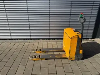 Jungheinrich EJE 116 — Elektrohubwagen — gebraucht kaufen | 123Machinery