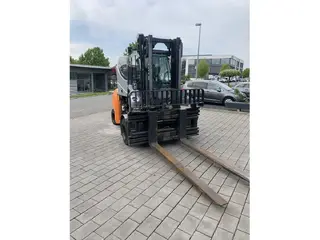 Still RX70-80/900 — Dieselstapler — gebraucht kaufen | 123Machinery