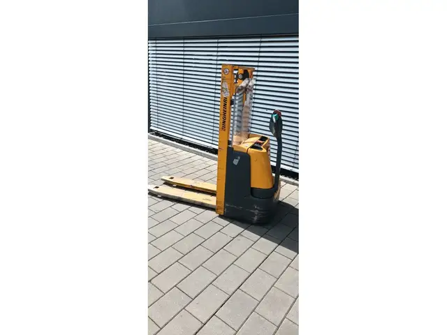 Jungheinrich EJC110 — Hochhubwagen — gebraucht kaufen | 123Machinery