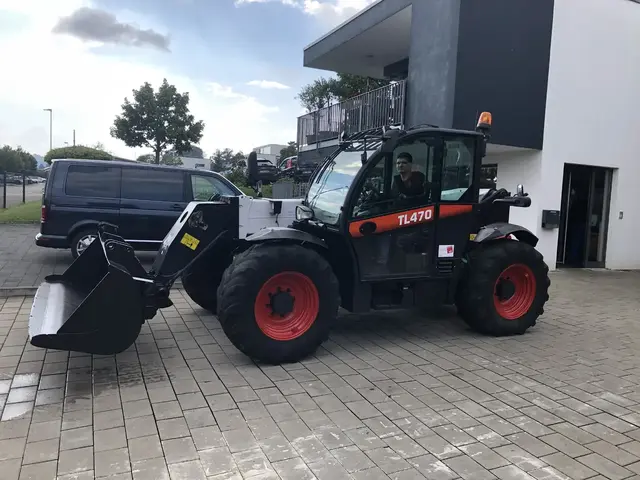 Bobcat TL470 — Teleskopstapler — gebraucht kaufen | 123Machinery