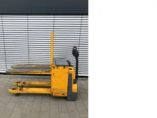 Jungheinrich EJE-C 20 — Elektrohubwagen — gebraucht kaufen | 123Machinery
