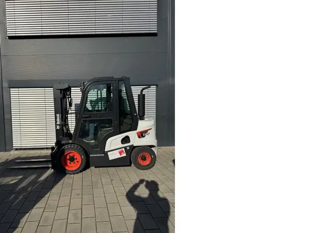 Bobcat D25NXS — Dieselstapler — neu kaufen | 123Machinery