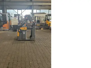 Jungheinrich EZS130 — Elektroschlepper — gebraucht kaufen | 123Machinery