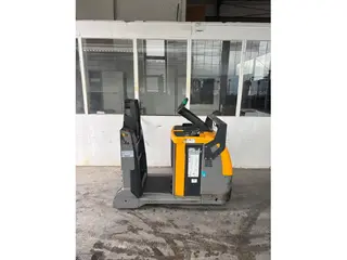 Jungheinrich EZS C40 — Elektroschlepper — gebraucht kaufen | 123Machinery