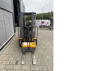 Jungheinrich EFG 215 — Foto 4
