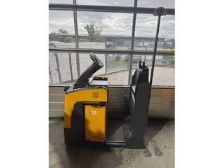 Jungheinrich EZS130 — Elektroschlepper — gebraucht kaufen | 123Machinery