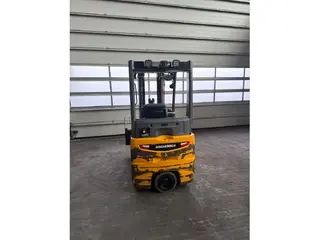 Jungheinrich EFG EFG216k Triplex Lithium — Foto 6