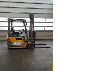 Jungheinrich EFG EFG218K — Elektrostapler — gebraucht kaufen | 123Machinery