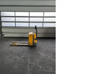 Jungheinrich EFG EJE 120 — Elektrohubwagen — gebraucht kaufen | 123Machinery