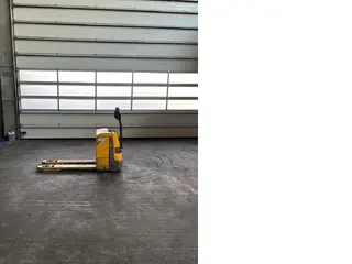 Jungheinrich EFG EJE 120 — Elektrohubwagen — gebraucht kaufen | 123Machinery