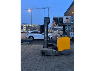 Jungheinrich EFG ETV-Q 25 neue Batterie — Foto 2