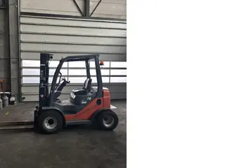 Toyota EFG 62-8FD18MAK — Geländestapler — gebraucht kaufen | 123Machinery