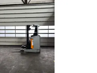 Still EFG FM-X10 Res M.W. 05.26 — Schubmaststapler — gebraucht kaufen | 123Machinery