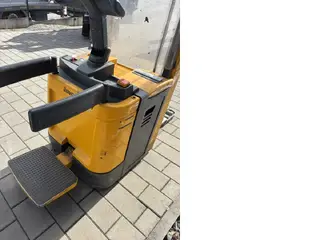 Jungheinrich EFG ERC 214 — Foto 5