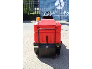 Nilfisk EFG SW 4000 Aufsitzkehrmaschine — Foto 5