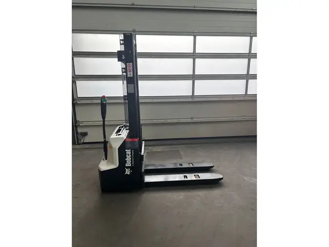 Bobcat EFG LSM12N-i  Neugerät!!! — Hochhubwagen — neu kaufen | 123Machinery