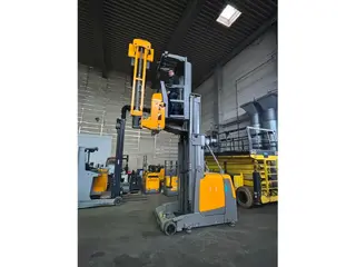 Jungheinrich EFG EKX 410 Schienengeführt mit PSA (Batt. aus 2023) — Schmalgangstapler — gebraucht kaufen | 123Machinery