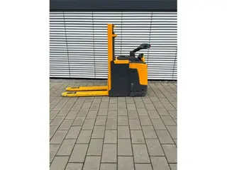 Jungheinrich EFG ERD 220 KLPF — Hochhubwagen — gebraucht kaufen | 123Machinery