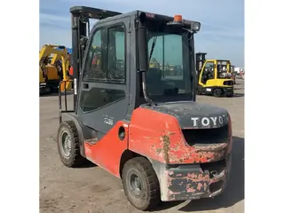 Toyota 02-8FDJ35 Dieselstapler — Foto 2