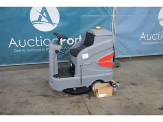 Nilfisk EFG SW 4000 Aufsitzkehrmaschine — Scheuersaugmaschinen — gebraucht kaufen | 123Machinery