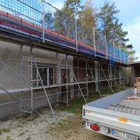 Layher Gerüst für Rohbau – Stahlrahmen — Gerüste — gebraucht mieten | 123Machinery